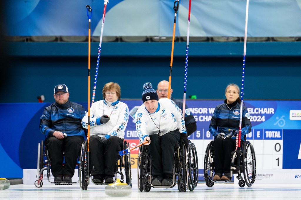 This image has an empty alt attribute; its file name is AV0_0881.jpg