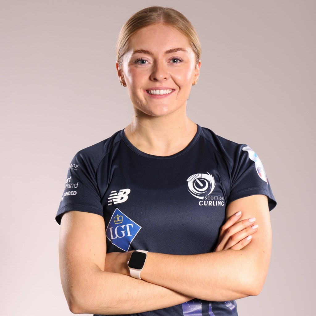 sophie-sinclair-world-curling